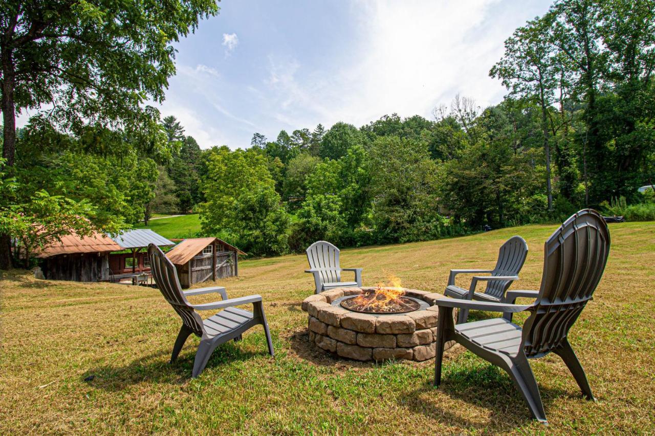 Mountain Haven Dragon'S Nest Cabin Robbinsville Exterior photo